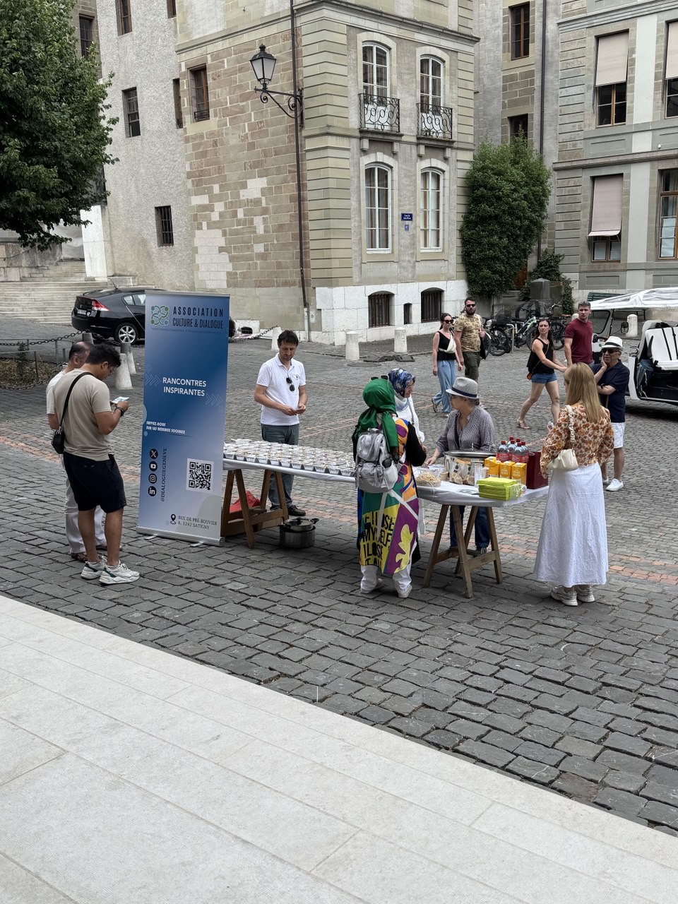 Distribution d&rsquo;Ashure à la CathédraleSaint-Pierre